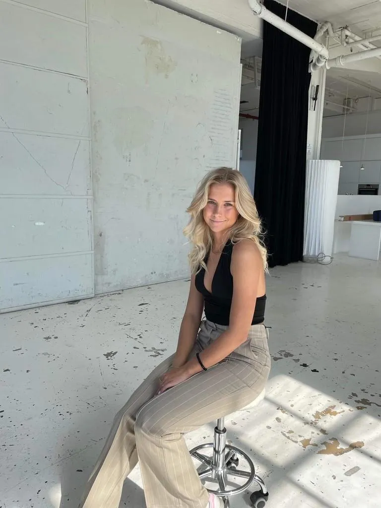 Classic wide pants - beige with stripes